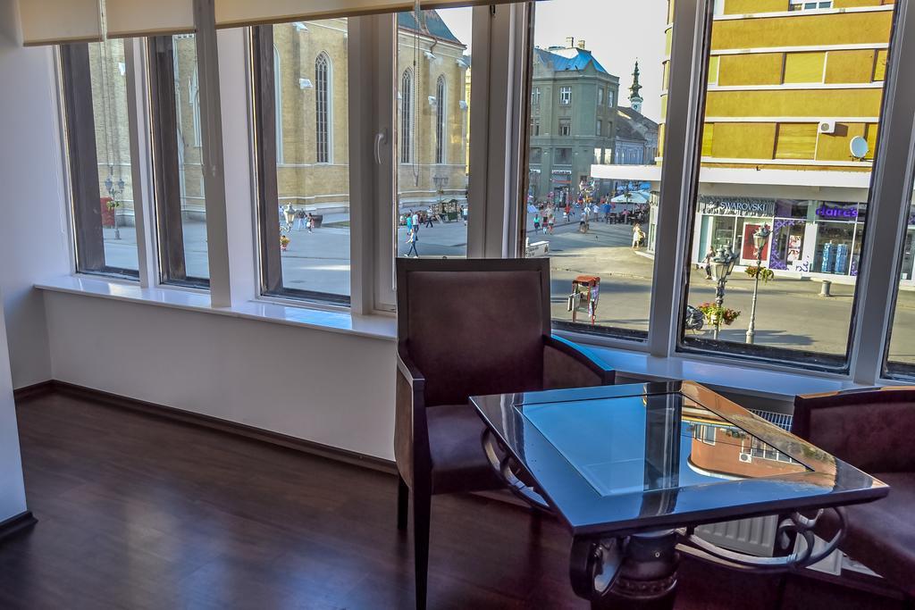 Modena Apartments Novi Sad Room photo